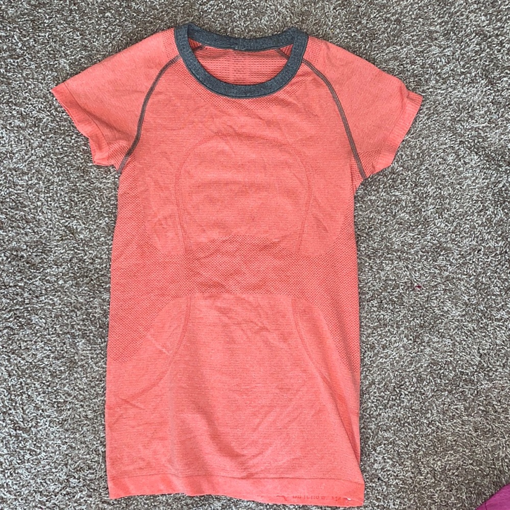 Lululemon Swiftly Tech Short Sleeve Shirt
